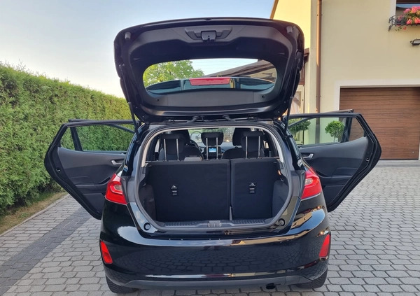 Ford Fiesta cena 40900 przebieg: 47600, rok produkcji 2018 z Nowy Tomyśl małe 379